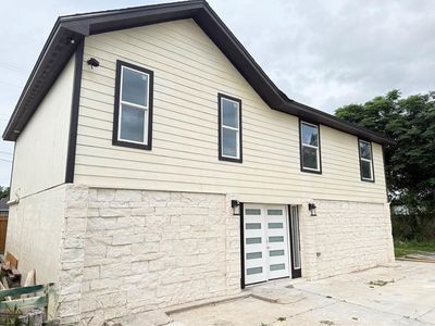 309 E Jones Ave