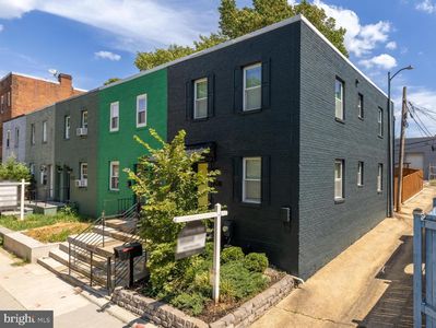 1101 16th St NE