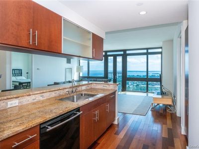 175 Huguenot Street #2602