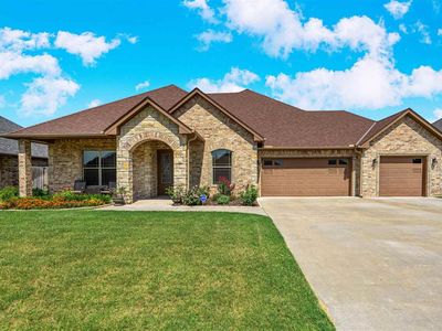 603 NW Blackstone Trl
