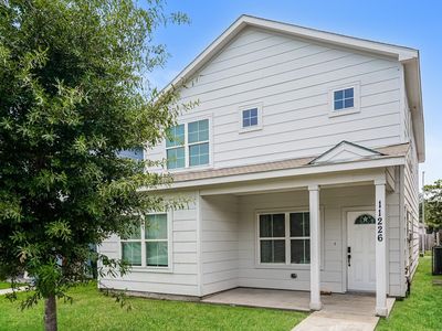 11226 Carla St