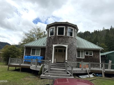 Property at 411 E Aldersprings Rd, Waldport, OR