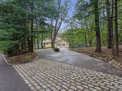 614 Twin Hills Court