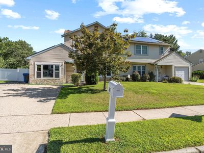55 Greenwich Dr