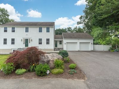 65 Tiffany Dr