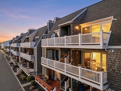 1304 Harbour Cv S #1304