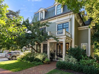 46 Mount Vernon St APT 1