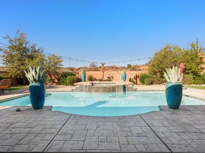 2027 N Overland Trails Dr