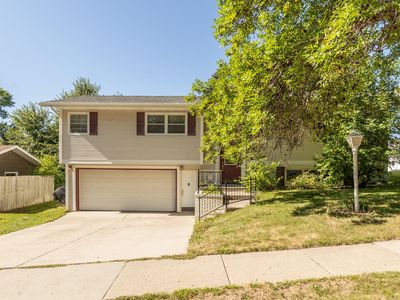 329 Saturn Dr