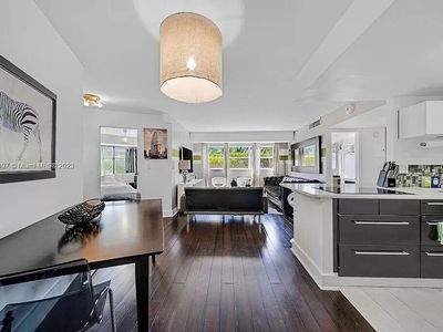 1881 Washington Avenue #2g