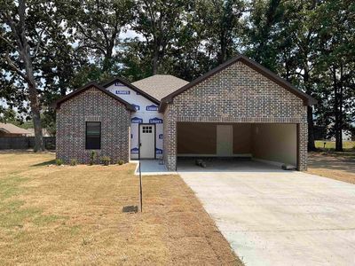 Property at 215 Kayla Ln, Lonoke, AR