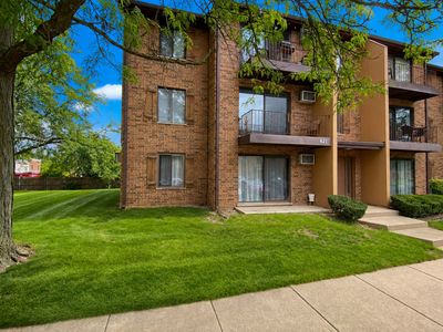 Property at 621 N Briar Hill Ln APT 4, Addison, IL