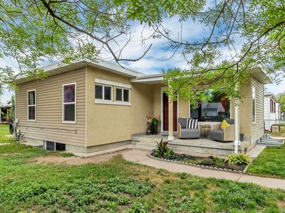 1478 W American Ave