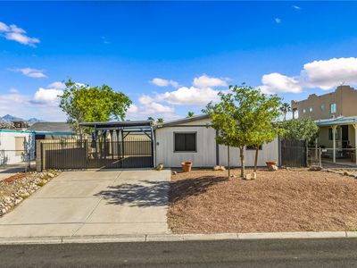 895 Terrace Dr