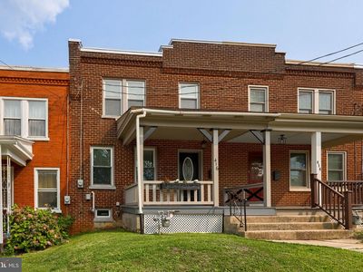 416 New Holland Ave