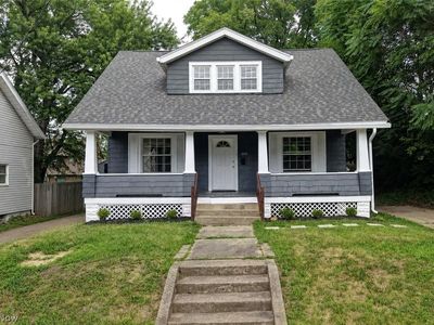 300 State Ave NE