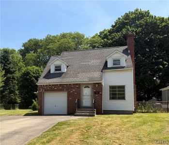 76 Ayer St