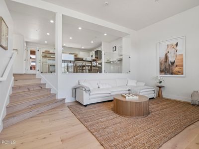 5521 N Freestyle Way