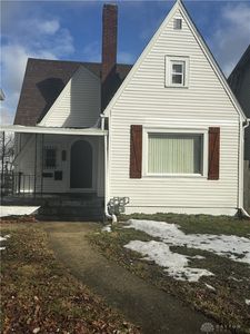 216 Westwood Ave