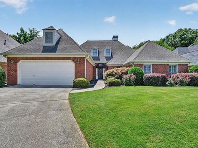 Property at 12610 Oxfordshire Ct, Johns Creek, GA
