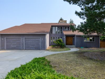132 Fairway Dr