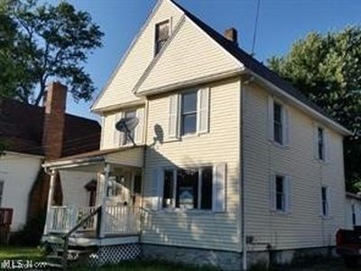 137 Grove Dr