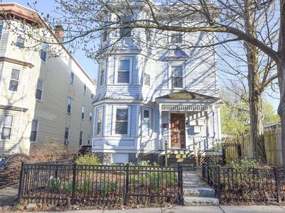 64 Fuller St