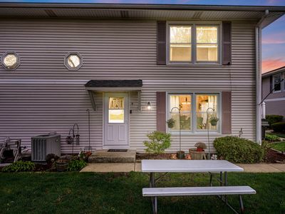 Property at 5341 Crescent Ln APT D, Oak Forest, IL