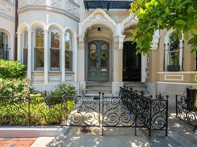 21 Rutland Sq