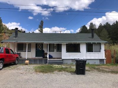 128 Los Angeles St #1-4