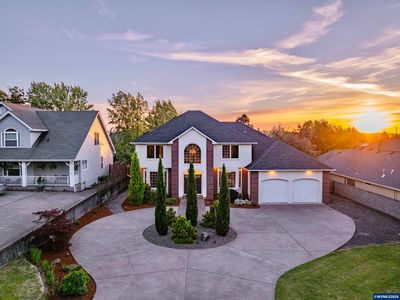 1520 NW Skyline Dr
