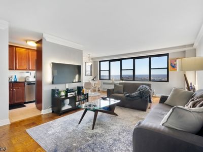 500 Central Ave #1014