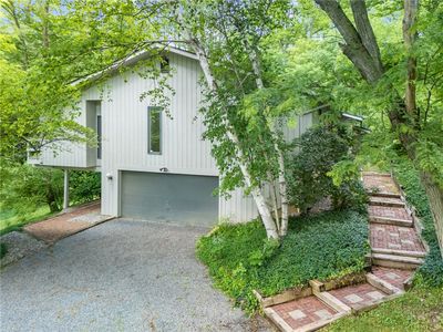 1 Hardwood Hill Rd
