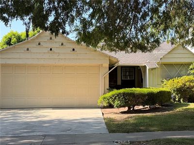 15516 Huston St