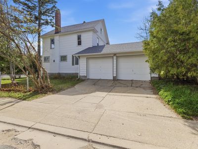 825 Fayal Rd