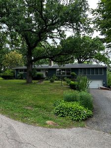 Property at 355 Hiawatha Dr, Lake In The Hills, IL