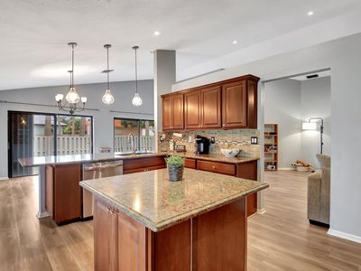 123 Executive Circle