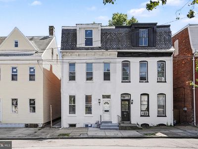 306 W North St