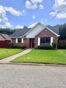 714 University Dr
