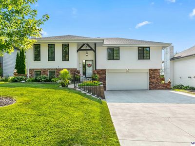 2105 S 163rd Cir