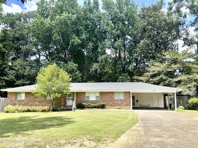 30 Oakhurst Dr