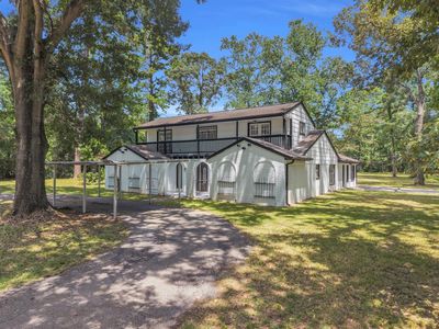 33102 Rollingwood Dr