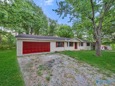 135 Dusty Dr SW