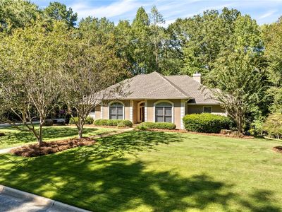 638 Woody Dr