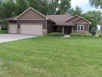 Property at 875 E Sawgrass Trl, Dakota Dunes, SD