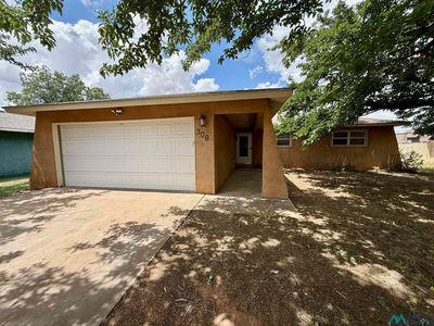 308 La Salle Dr