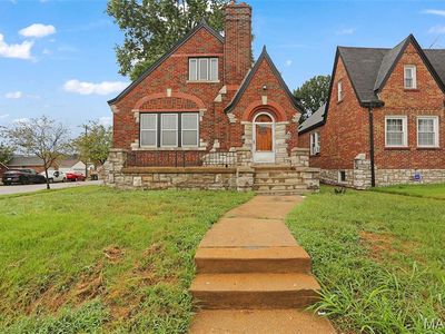 1600 Veronica Ave