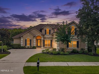 1427 EAGLE CROSSING Drive