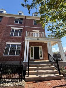 20 Gable Walk #20