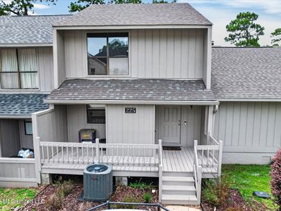 225 Highpoint Dr